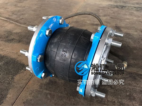 第一批新型橡膠軟接頭壓力檢測現場